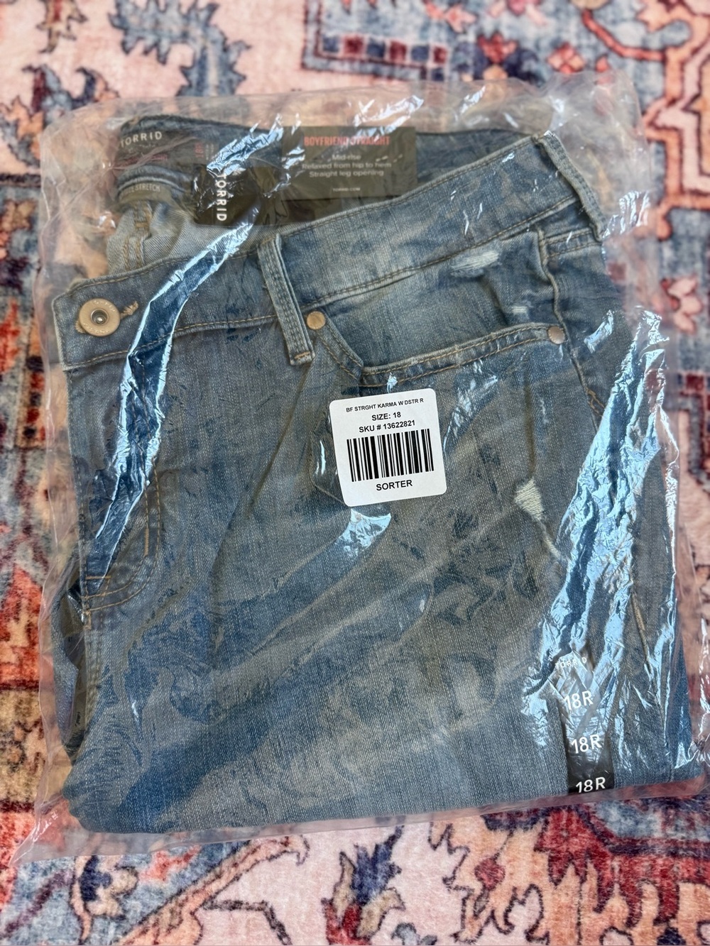 NWT Torrid Distressed Jean Size 18